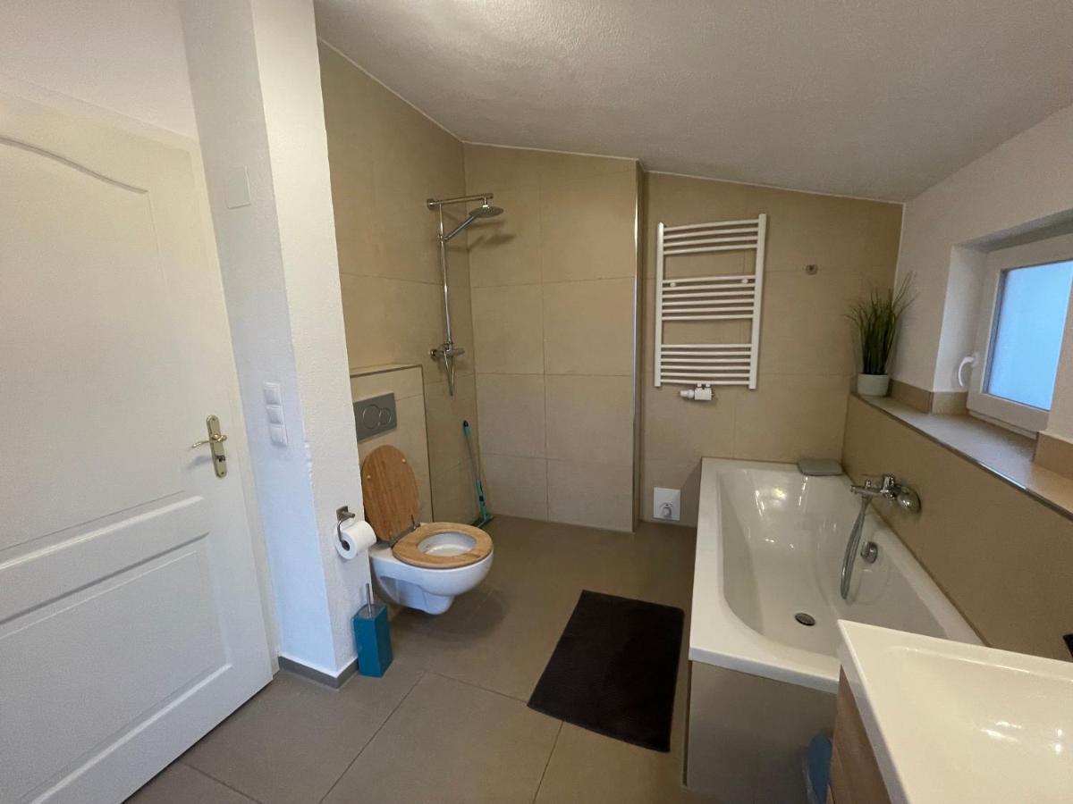 #6 Familienzimmer Mit Gemeinschaftsbad Memmingen Kültér fotó
